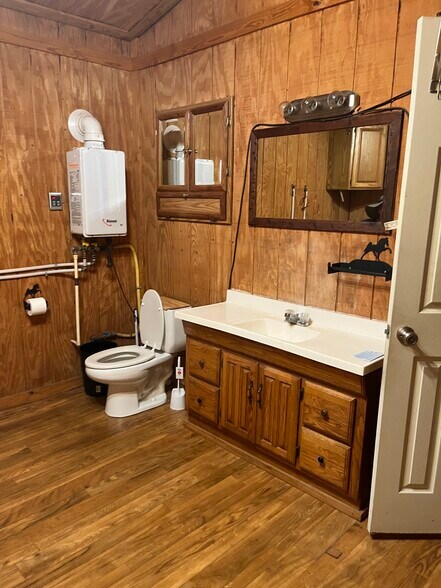 Sink in bathroom - 3250 E Baggett Rd