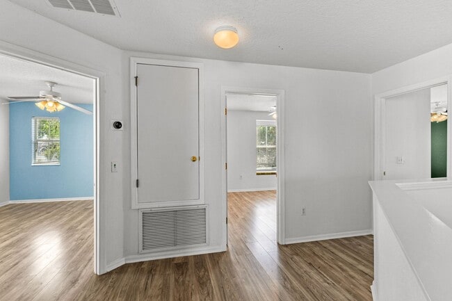 Building Photo - Perfect 4BR two story home with a Pool & Near Disney