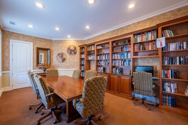 Building Photo - 630 Sophee Ln