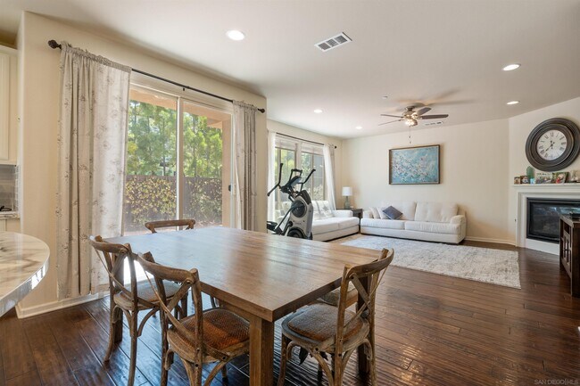 Building Photo - 7098 Sitio Corazon