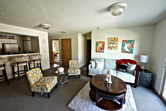 Apartment Interior Living Room - Hillcrest Park Apartments-Student Housing