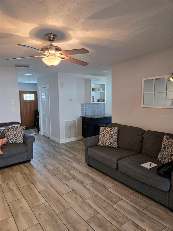 Building Photo - 3814 Cloverhill Ct