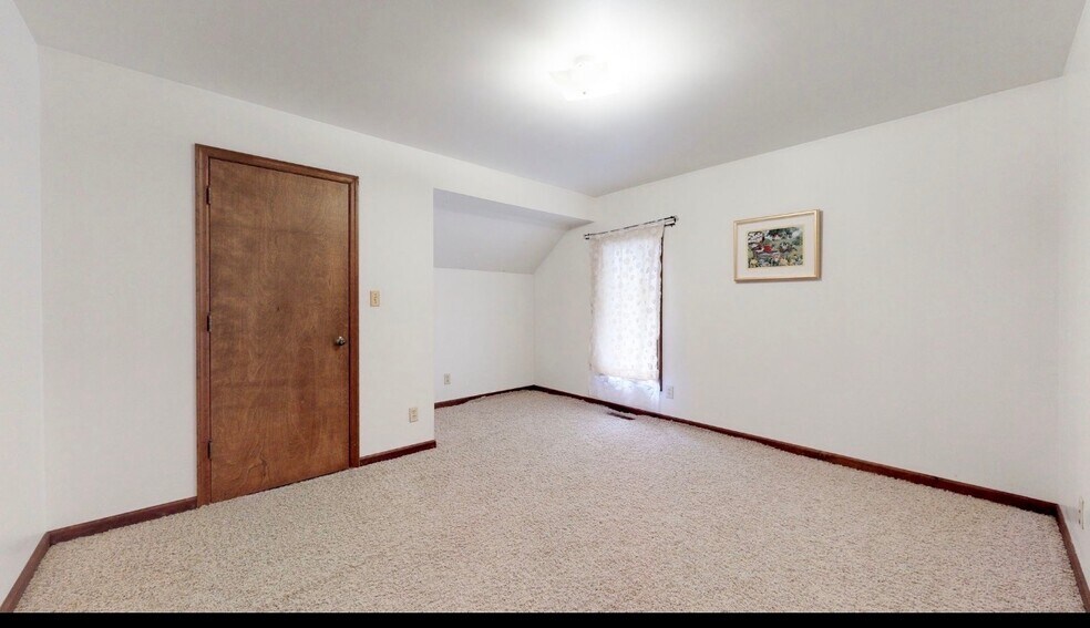 Building Photo - 2115 Ivy Ct