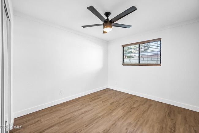 Building Photo - 3133 E Fairmount Ave