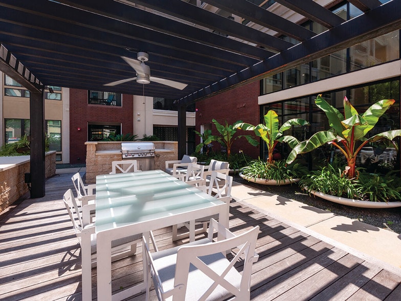 Building Photo - Ascent at CityCentre Apartments