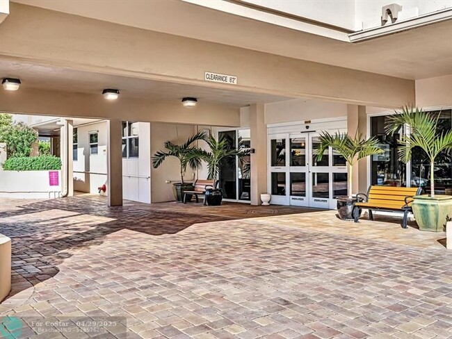 Building Photo - 5200 N Ocean Blvd