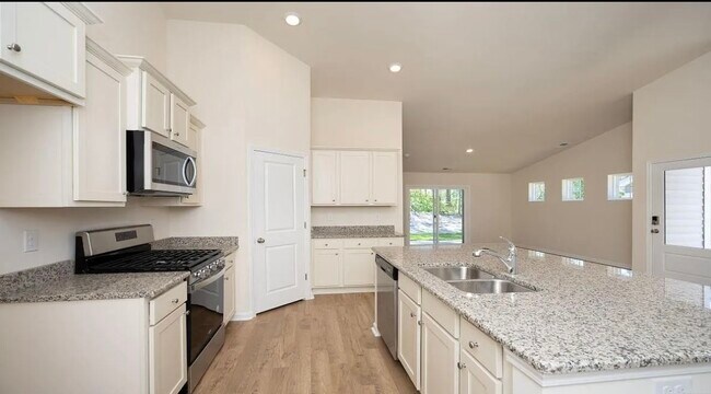 Building Photo - 1551 Jardine Loop