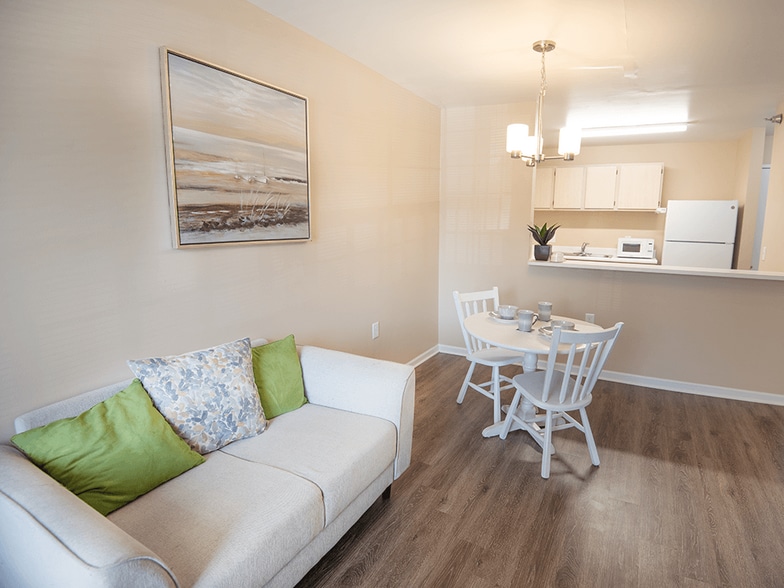 Easy Serving Through the Kitchen Passthrough - Eagle Grove Apartments