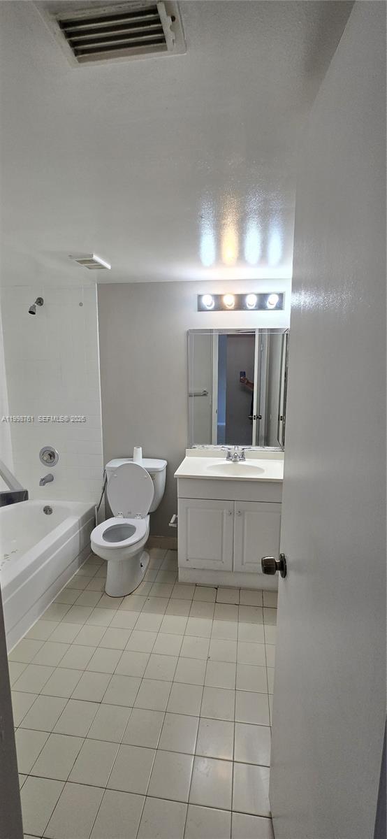 Building Photo - 8901 Wiles Rd