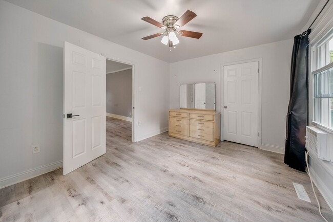 Building Photo - 2 Bedroom / 2 Bathroom House in Tuscola