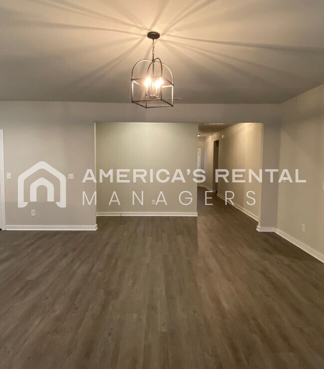 Building Photo - Home for Rent in Jemison, AL... View with 48 Hours Notice!