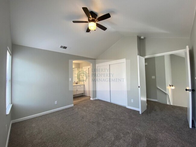 Building Photo - 7305 N Woodrow Ave