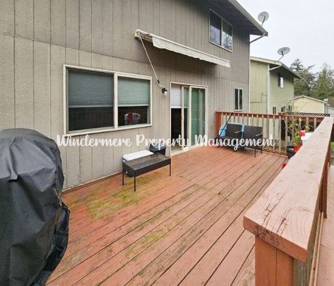 Building Photo - Commuter's Dream in Manchester!