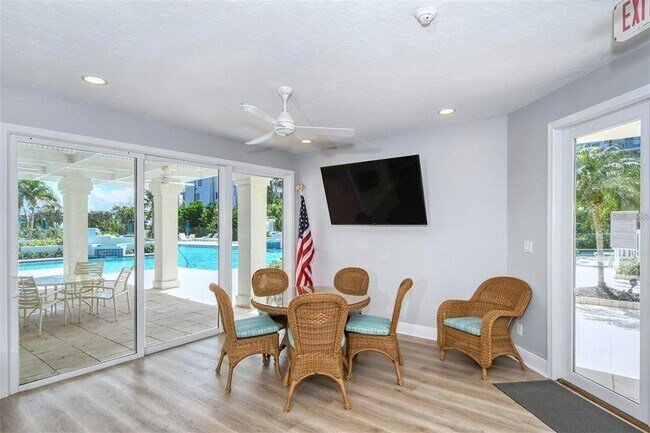 Building Photo - 380 Gulf of Mexico Dr