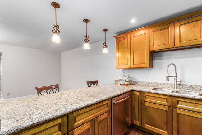Building Photo - 5713 W Gelding Dr