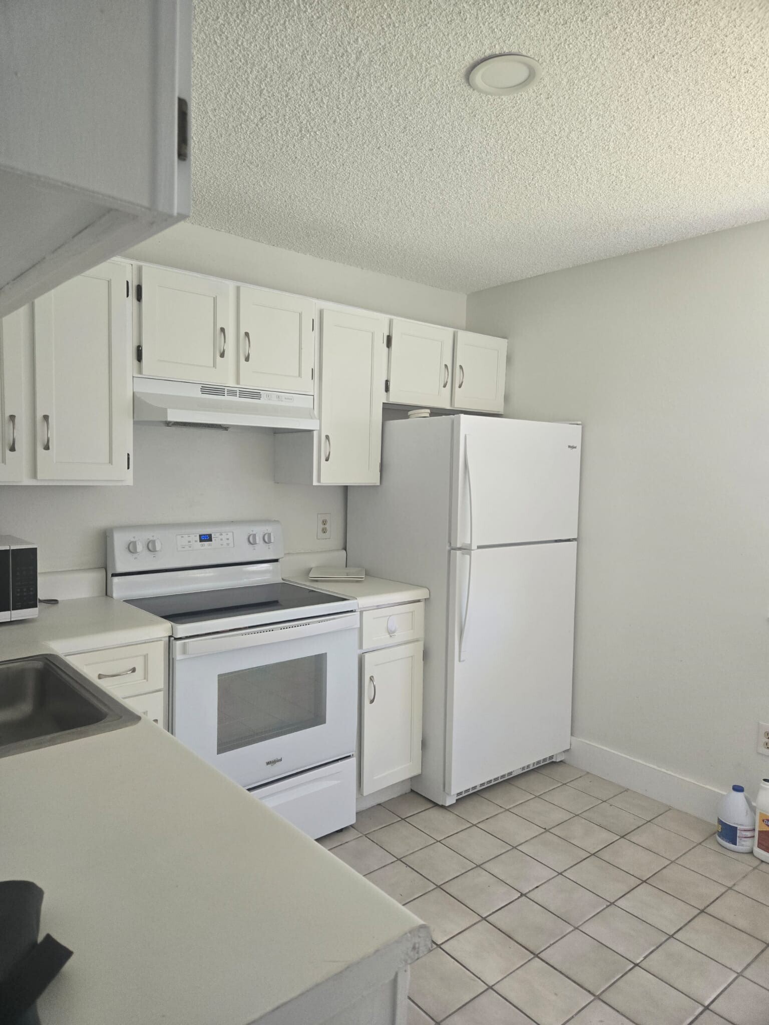 Building Photo - 1014 S Independence Dr
