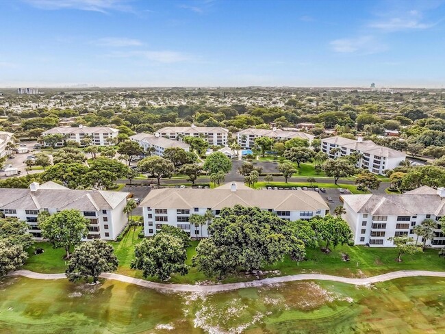 Building Photo - 1711 Whitehall Dr