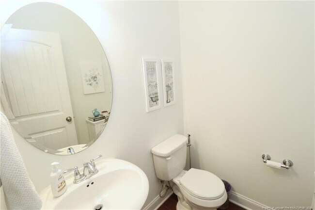 Building Photo - 556 Balsam Fir Dr