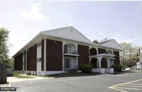 Building Photo - 711 Wall Rd