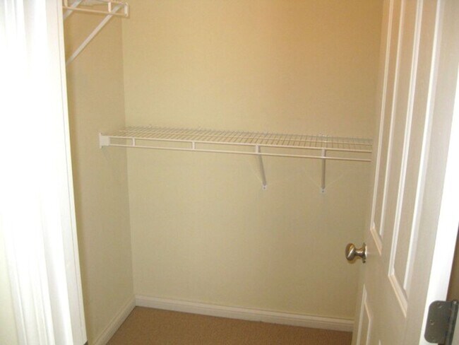 Building Photo - 1145 Appian Crossing Way