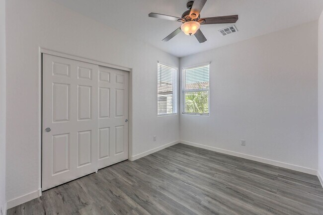 Building Photo - MUST SEE 3 bedroom Home!