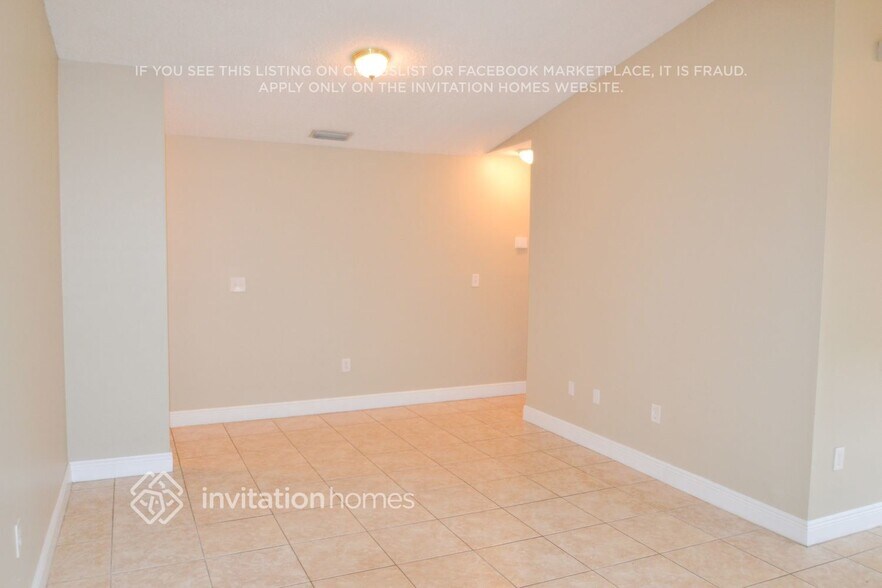 Building Photo - 7550 W 30th Ave