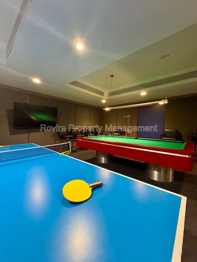 Building Photo - 19667 Turnberry Way