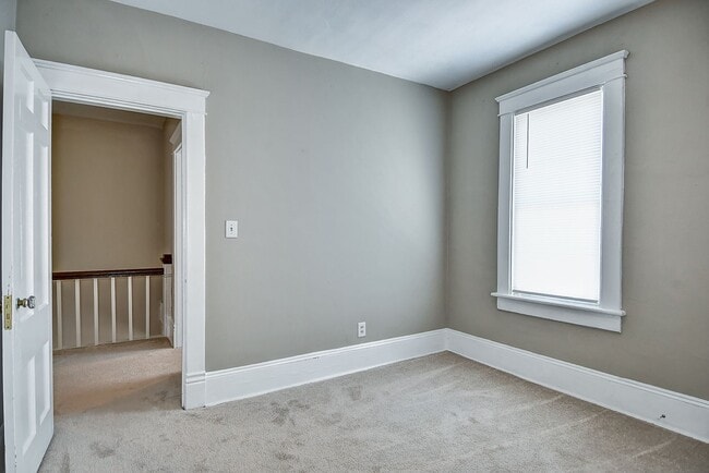 Building Photo - FOR RENT  - NORFOLK / ODU AREA