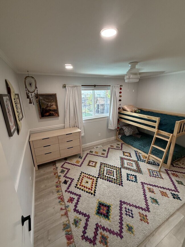 Building Photo - 1511 Dana Way