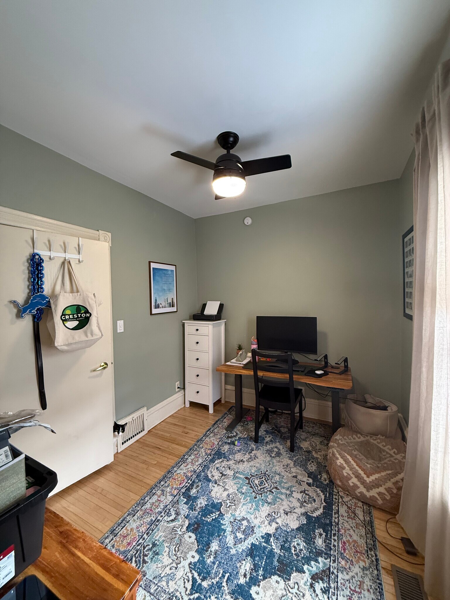 Building Photo - 2523 28th Ave S