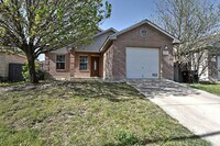 Building Photo - GREAT LOCATION: 1604 & SHAENFIELD | 3 BEDS | 2 BATHS | MOVE IN READY