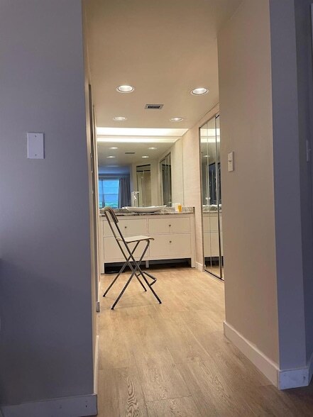 Building Photo - 1601 Abaco Dr