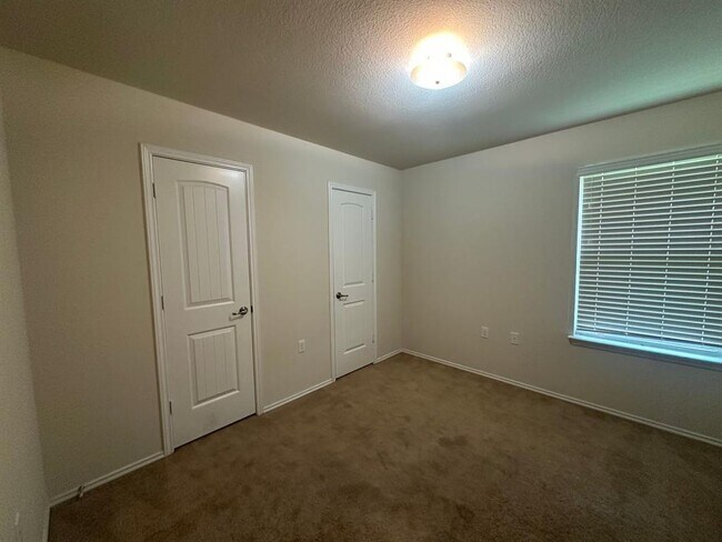 Building Photo - 4220 Creede Dr