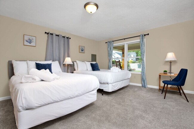 Building Photo - 530 Pearl St