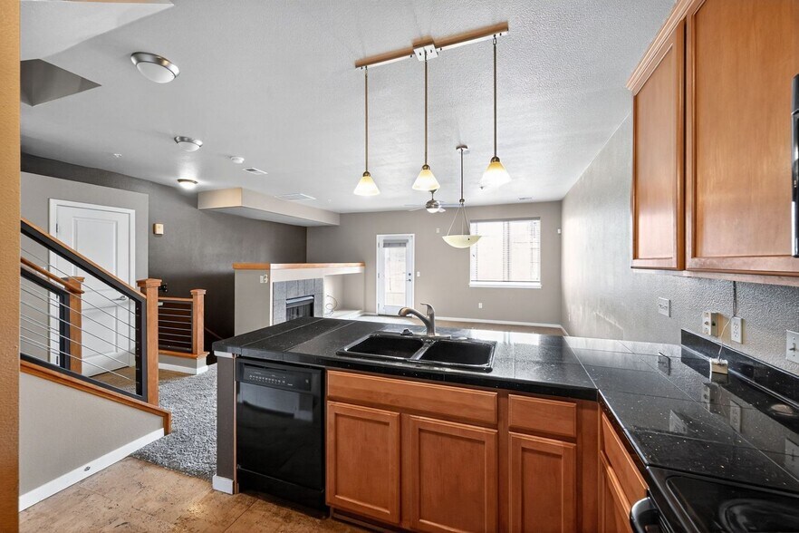 Building Photo - 4100 Albion St