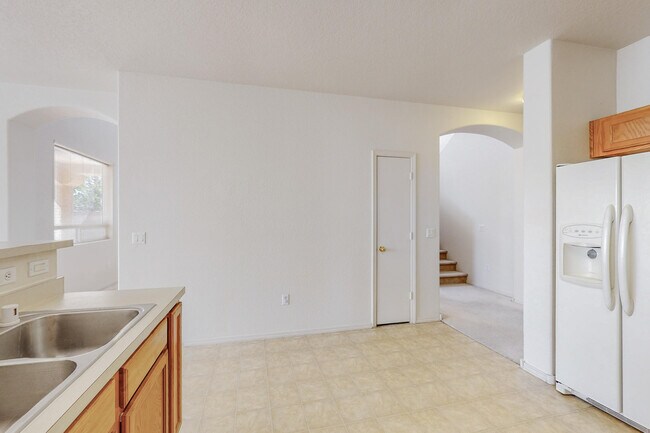 Building Photo - 6568 Los Pueblos Pl NW