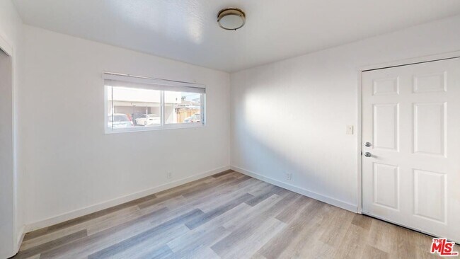 Building Photo - 2129 Monroe St