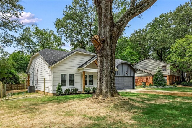 Building Photo - Stunning New Construction House in East Memphis!