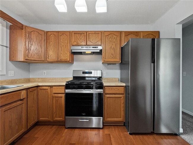 Building Photo - 9700 Thomas Ave N