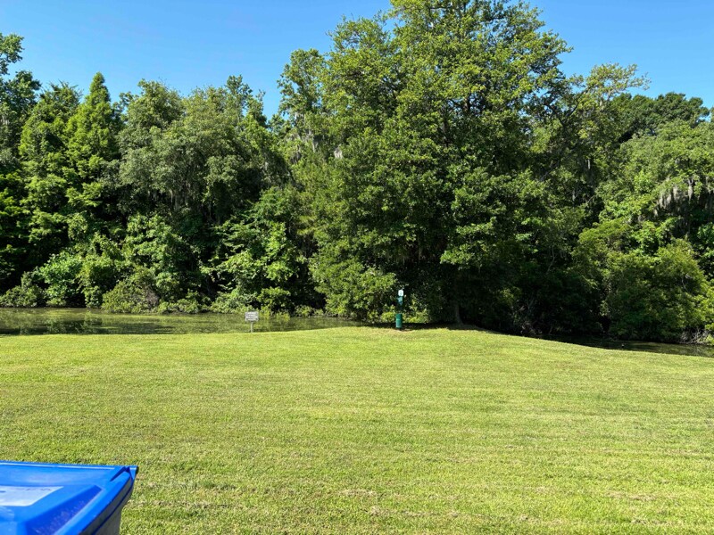 Building Photo - 7933 Shadow Oak Dr