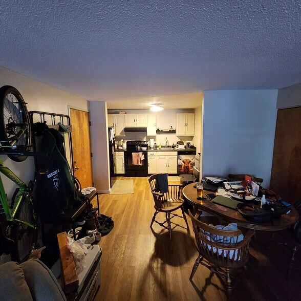 Building Photo - 37 Alice Dr