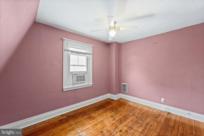 Building Photo - 809 Ardmore Ave