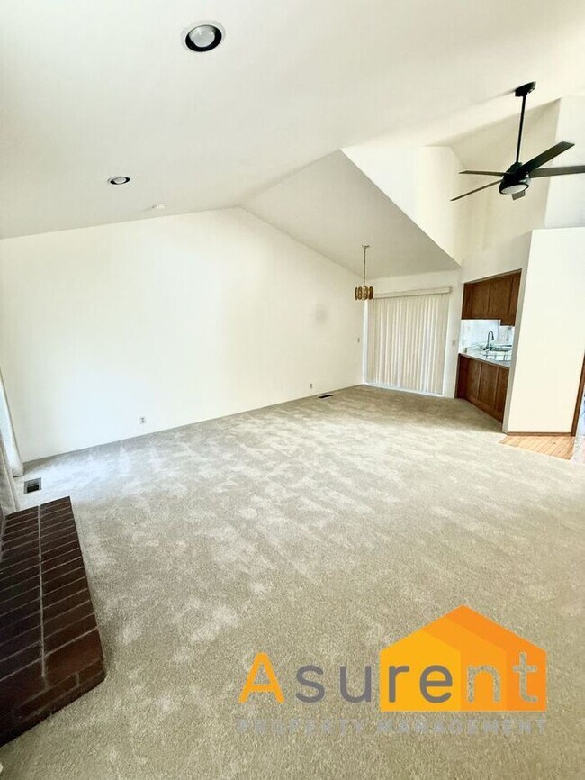 Building Photo - Charming 3-bedroom, 2-bath Ashland Home