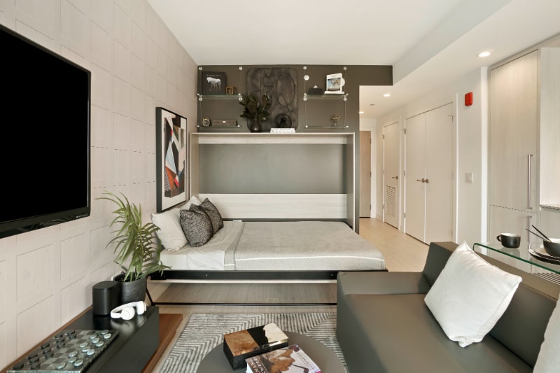 Building Photo - 341 N Halsted St