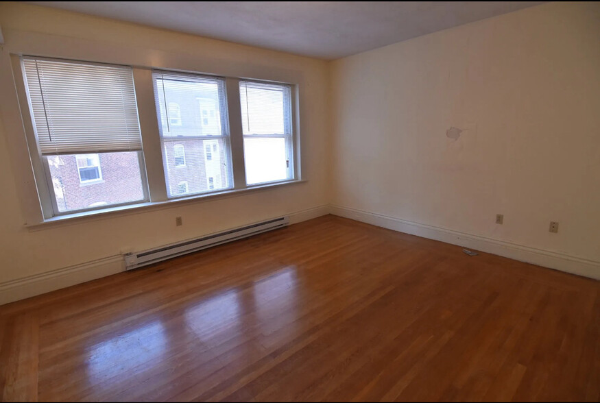 Building Photo - 1410 Beacon St