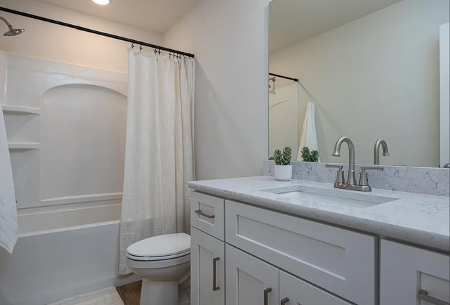 Building Photo - 11704 S 125th St