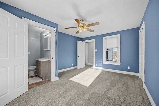 Building Photo - Beautiful 3 bedroom, 2 full bathroom home for rent in the Oakland area AVAILABLE NOW!