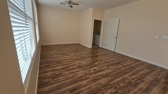 Building Photo - 2 story, 2 car garage, 4 bedroom, All appliances. move in ready home !