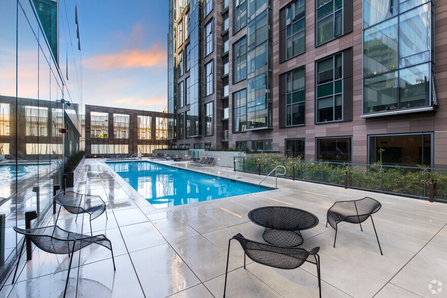 Photo of 150 Van Ness