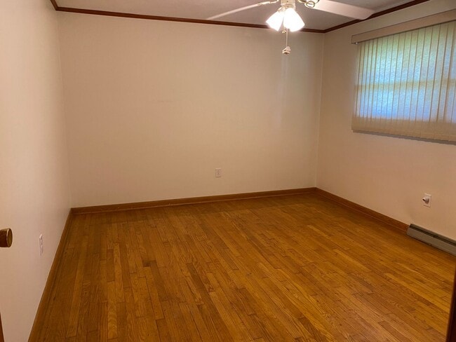 Building Photo - Brick Ranch